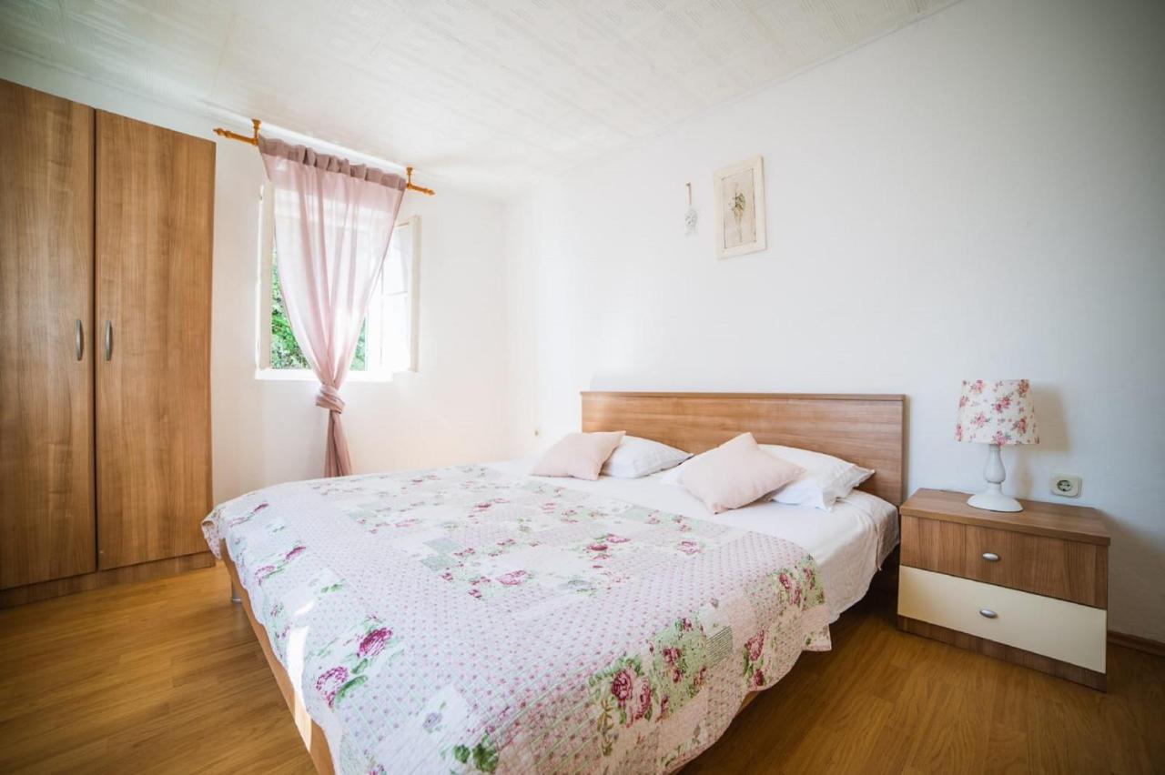 Holiday Home Potocinarka Potomje Екстериор снимка